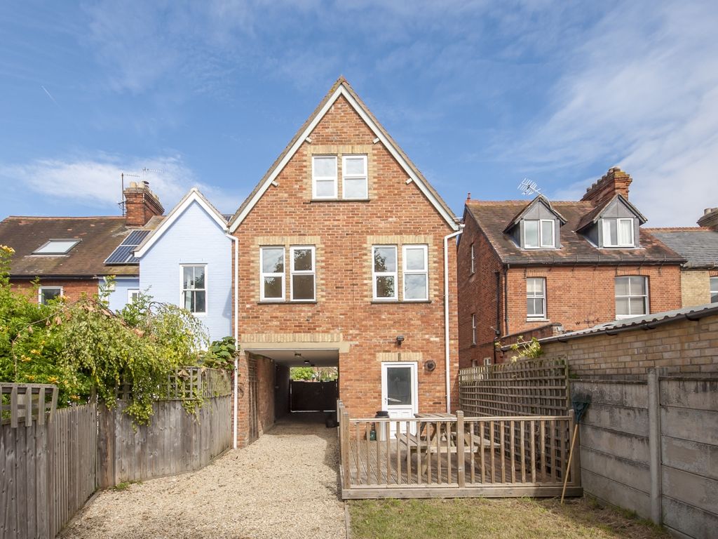 Property photo 2 of 11 External