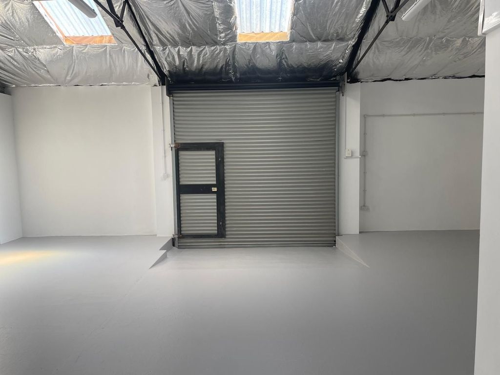 Property photo 2 of 5 Not Specified