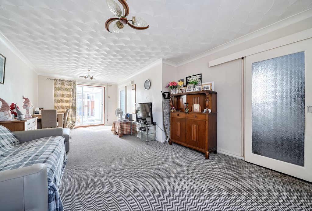 Property photo 2 of 16 1493539-18-6A511A...