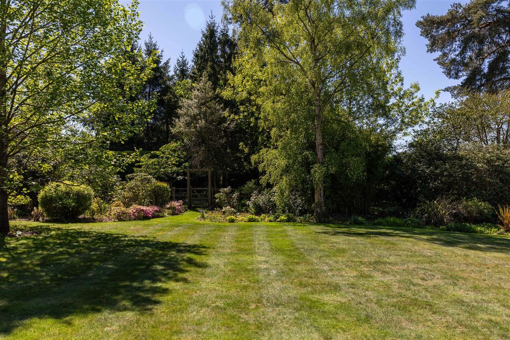 Additional image 13 of 5 bed detached house for saleCliftons Lane, Reigate RH2
