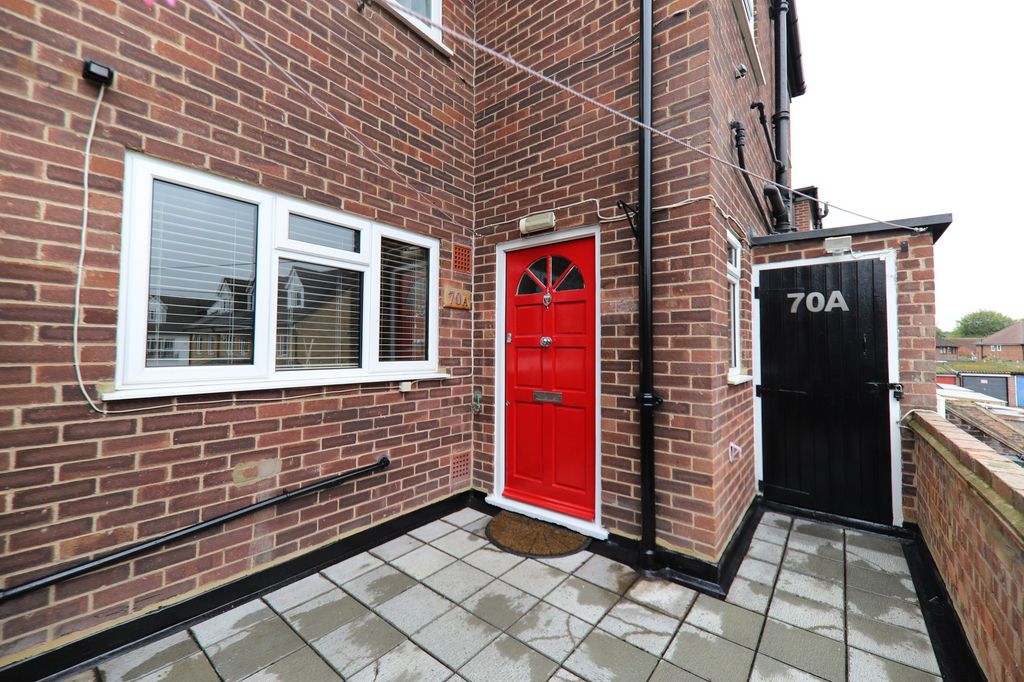 Property photo 1 of 11 Ext - Church Lane
