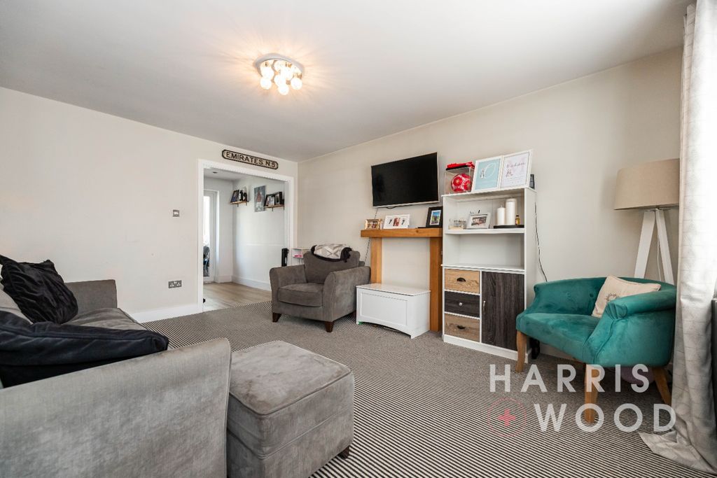 Property photo 3 of 24 4385695