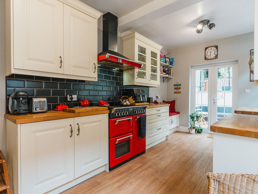 Property photo 3 of 16