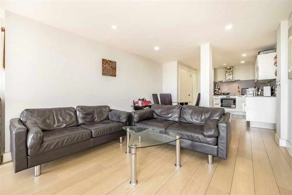 Property photo 3 of 8