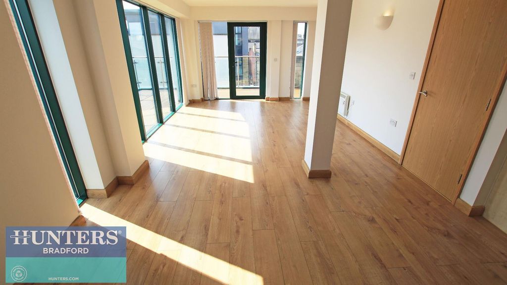 Property photo 3 of 22 d.Jpg