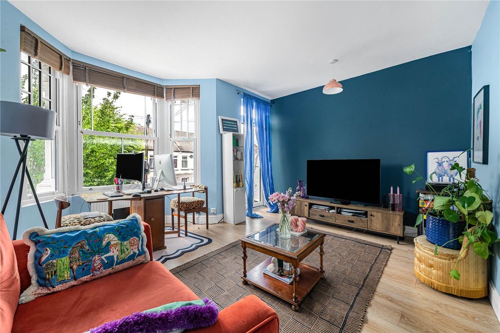 Property photo 1 of 17 Reception Room