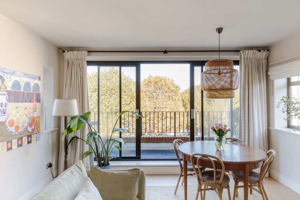 Property photo 3 of 21 239235 - 7, Granville Court-11.Jpg