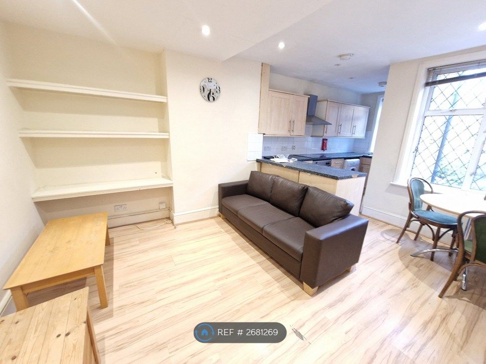 Property photo 3 of 9