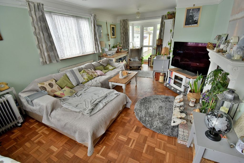 Property photo 3 of 19