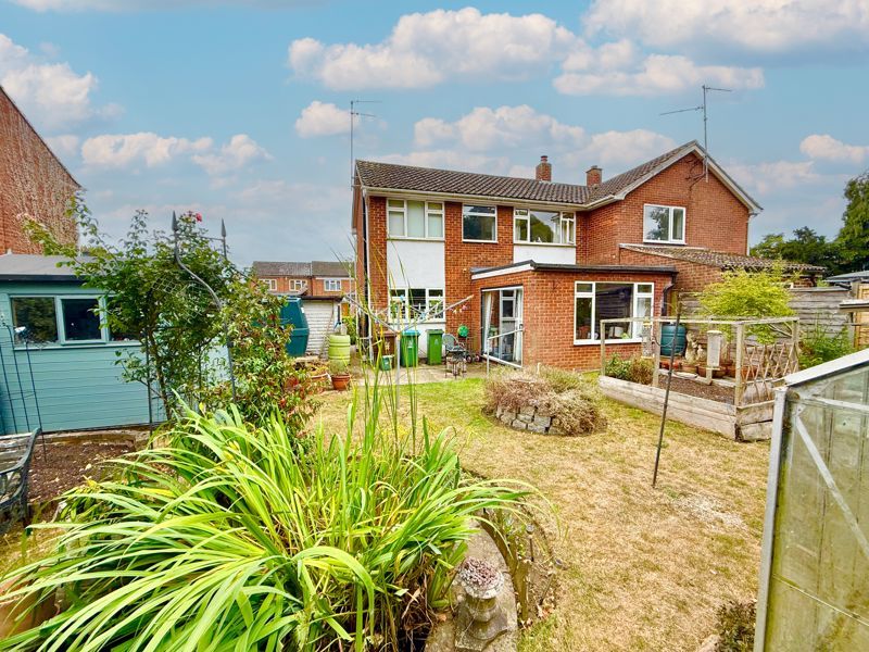 Property photo 1 of 13 Garden