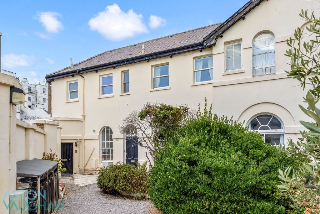 Property photo 1 of 16 4621550
