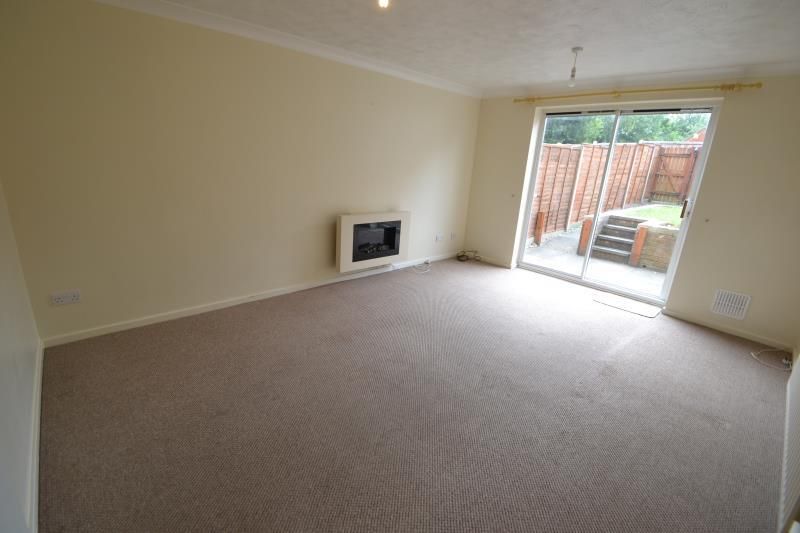 Property photo 3 of 5 Living Room_Med.Jpg