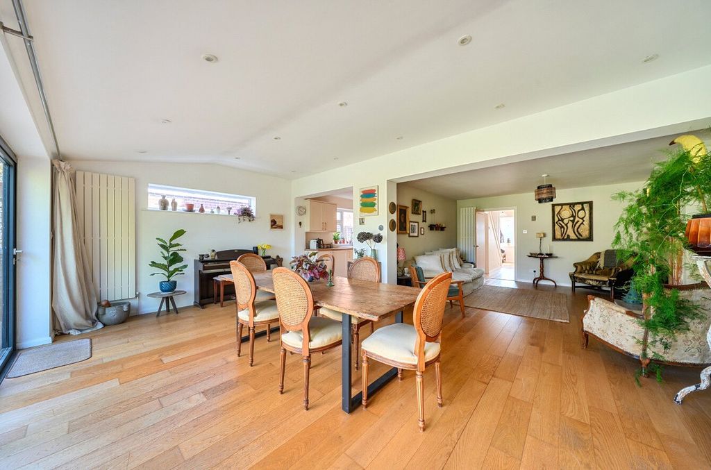 Property photo 1 of 16 Picture No. 30