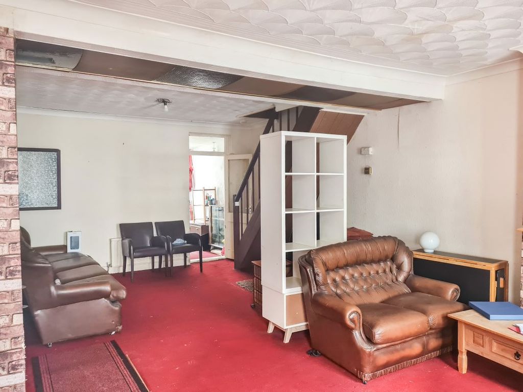 Property photo 2 of 14