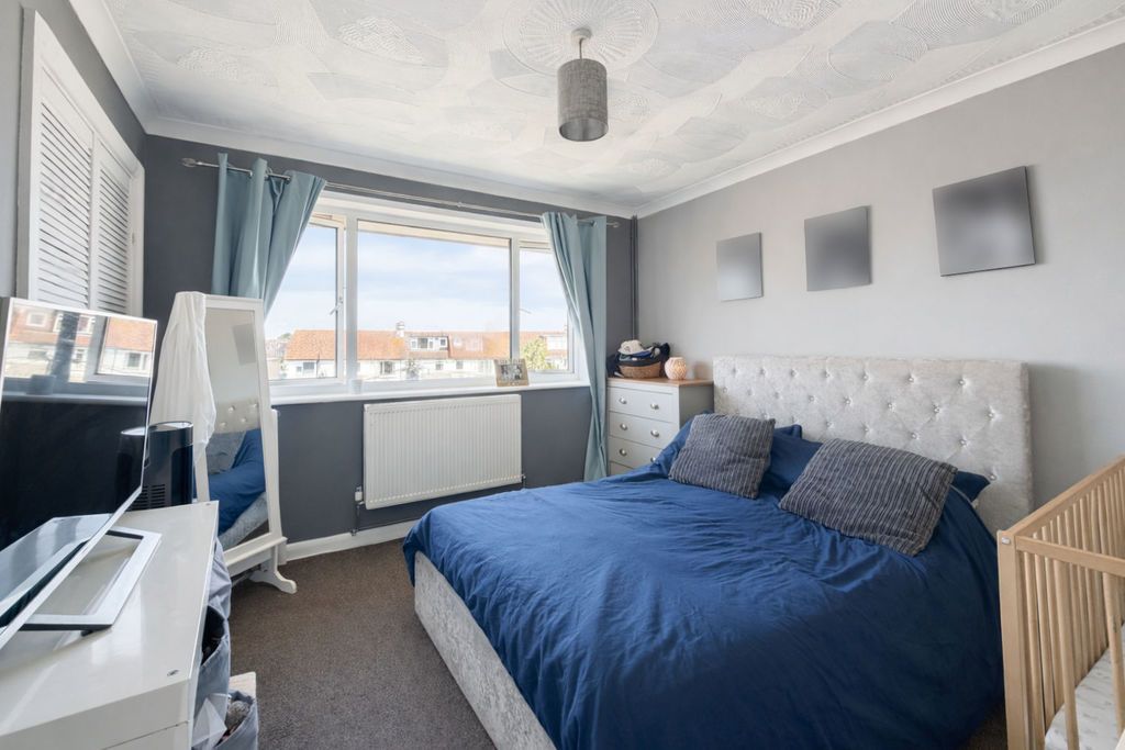Property photo 1 of 10 Bedroom One