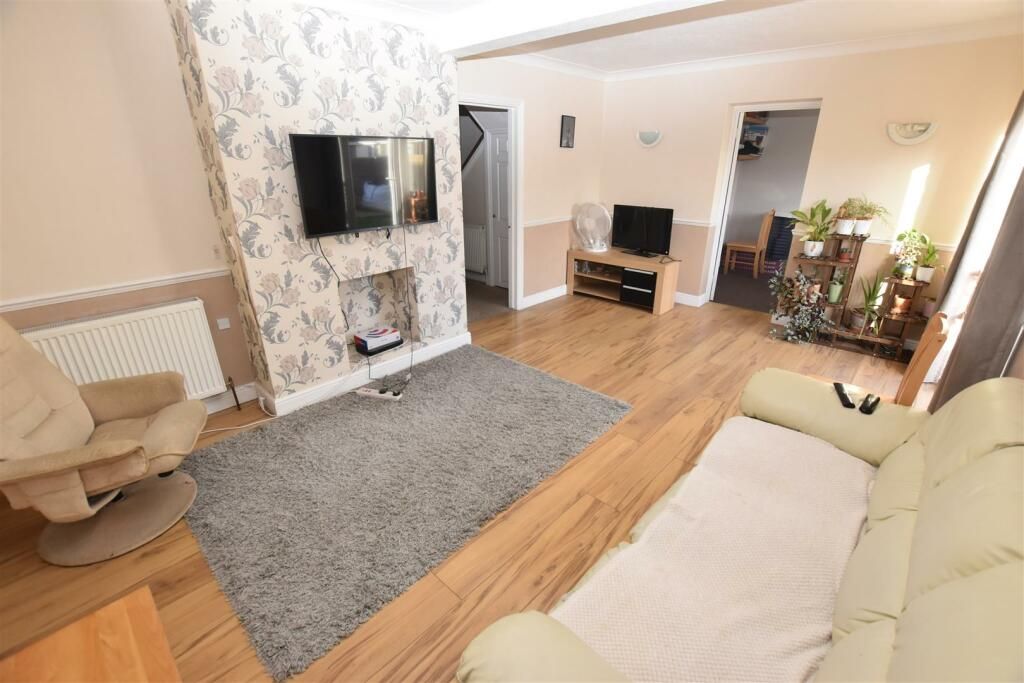 Property photo 2 of 15