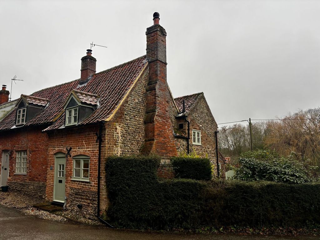 Property photo 2 of 19