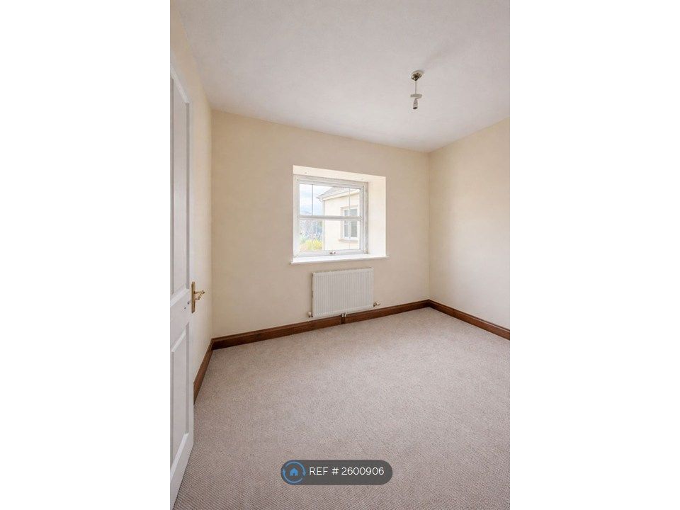 Property photo 3 of 13 2nd Bedroom