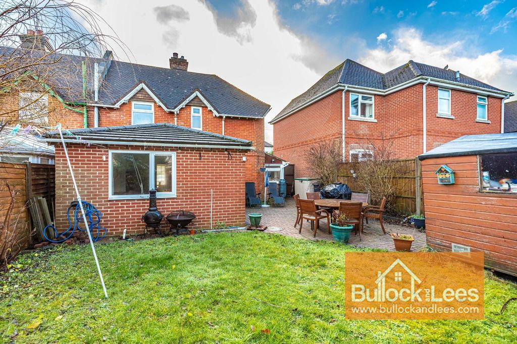 Property photo 2 of 21