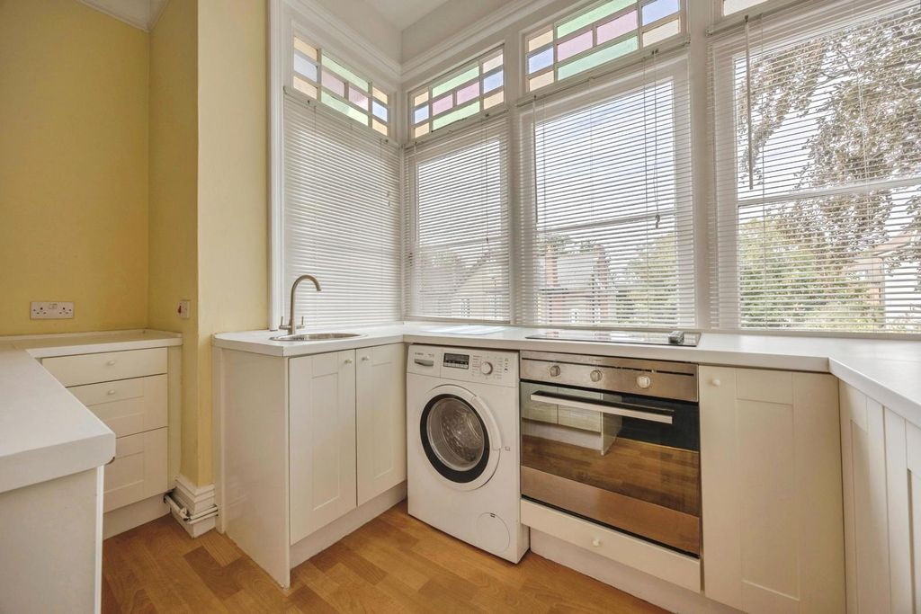 Property photo 3 of 6 Pbox-Img.Jpg