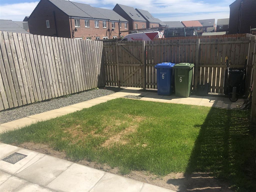 Property photo 3 of 4