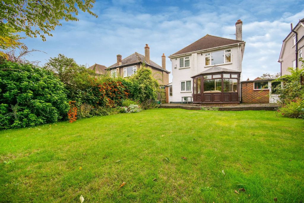 Property photo 3 of 12