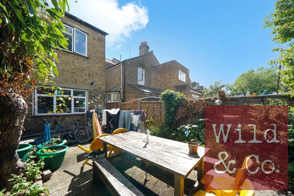 Property photo 3 of 24 Millfields Road - Dcwtkb6N2Rarl6Phman0.Jpg