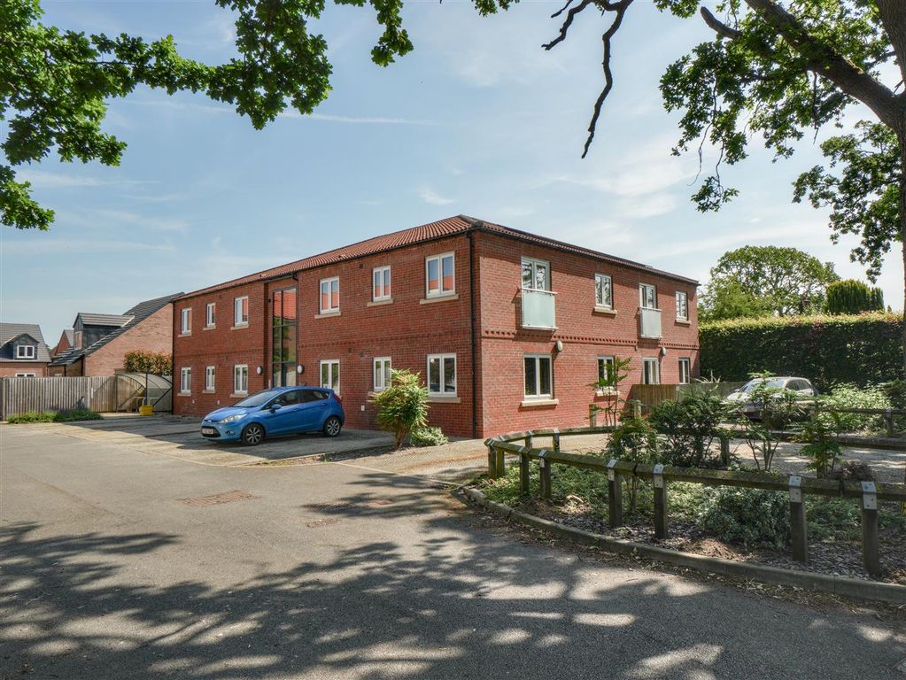 Property photo 1 of 11 External