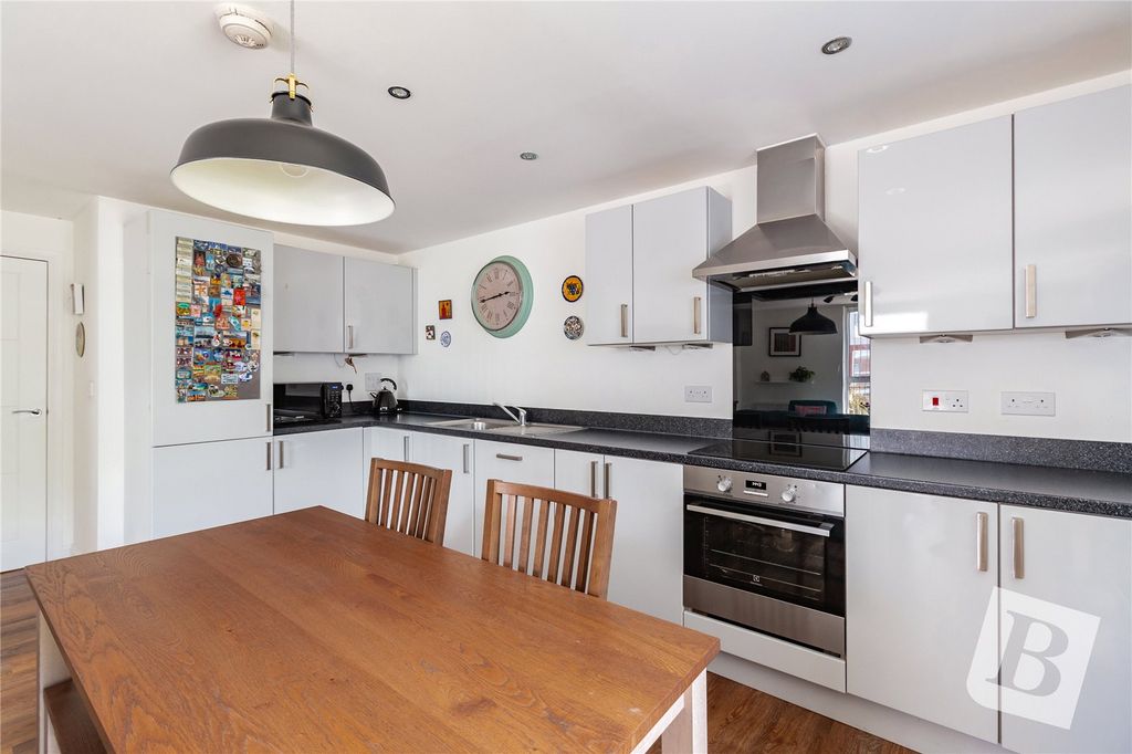 Property photo 2 of 13 Picture No. 08
