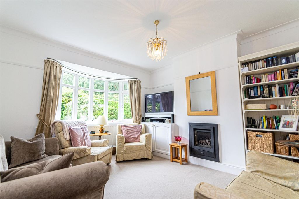Property photo 2 of 30 Sitting Room
