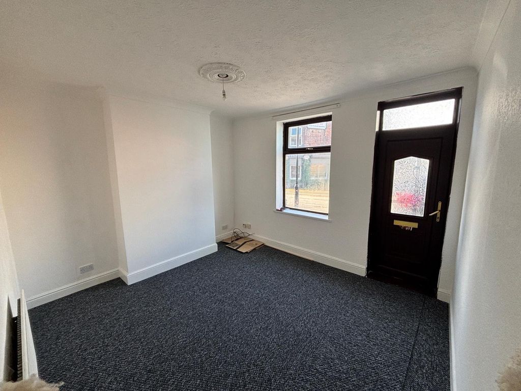 Property photo 3 of 5 Picture No. 09