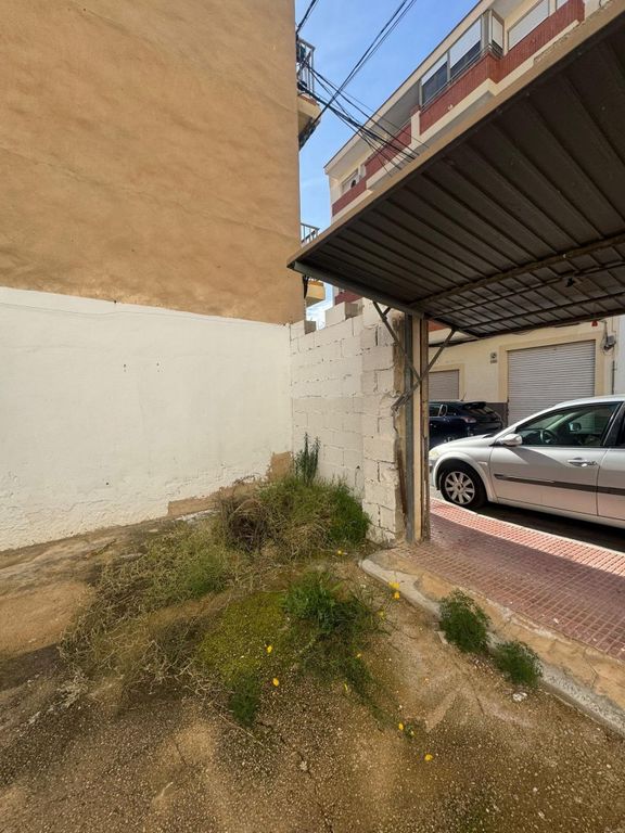 Property photo 3 of 8