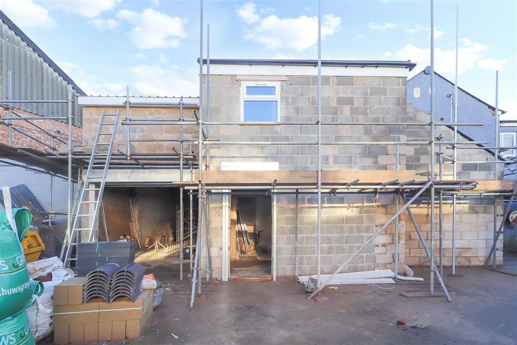 Property photo 2 of 2 Img_713311.Jpg