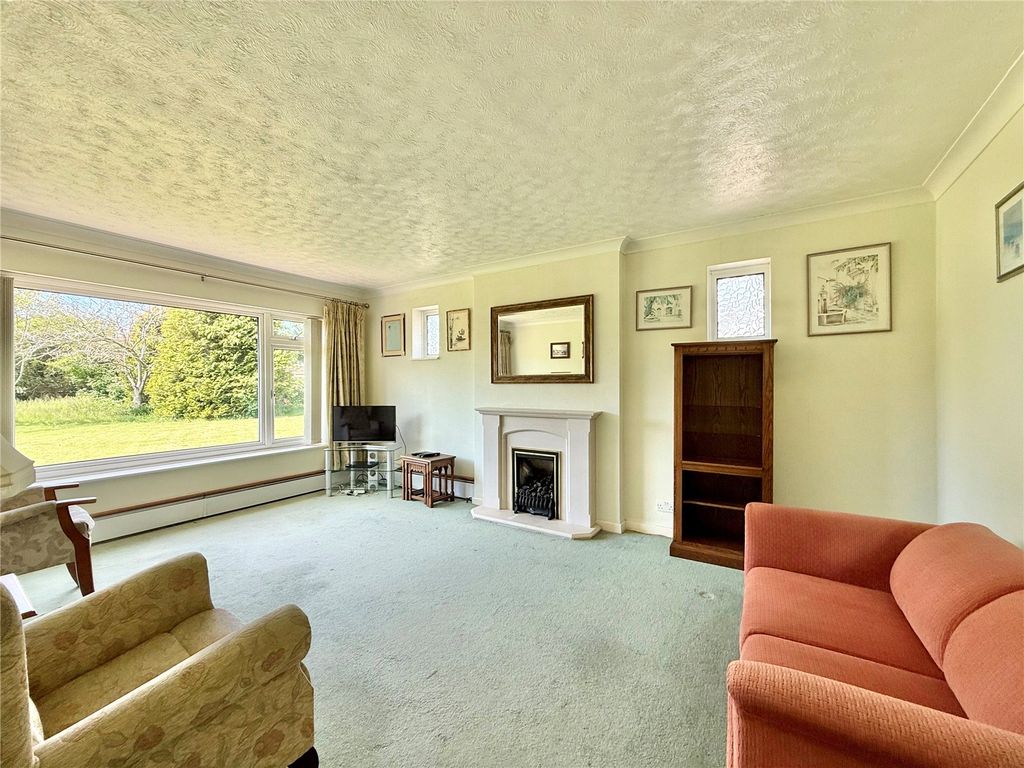 Property photo 2 of 14 Picture No. 23