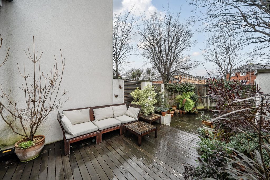 Property photo 3 of 18 Picture No. 07