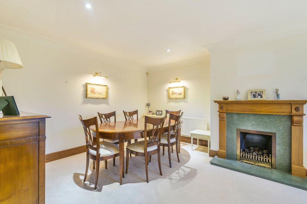 Property photo 2 of 16 Picture No. 08