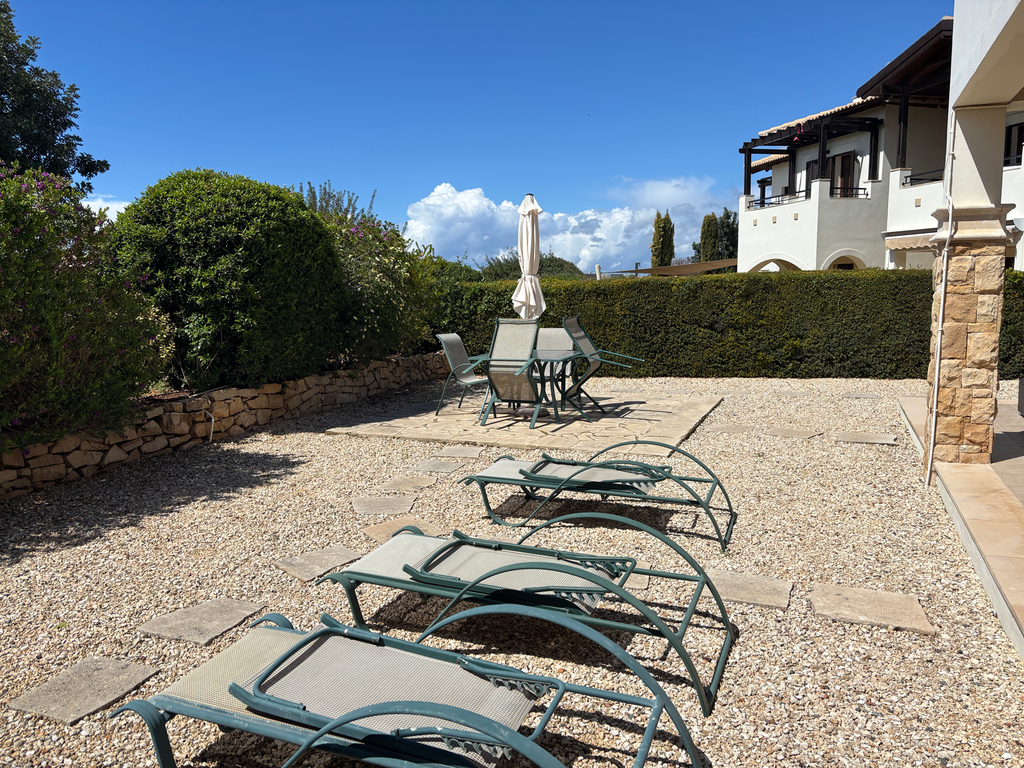 Property photo 2 of 27