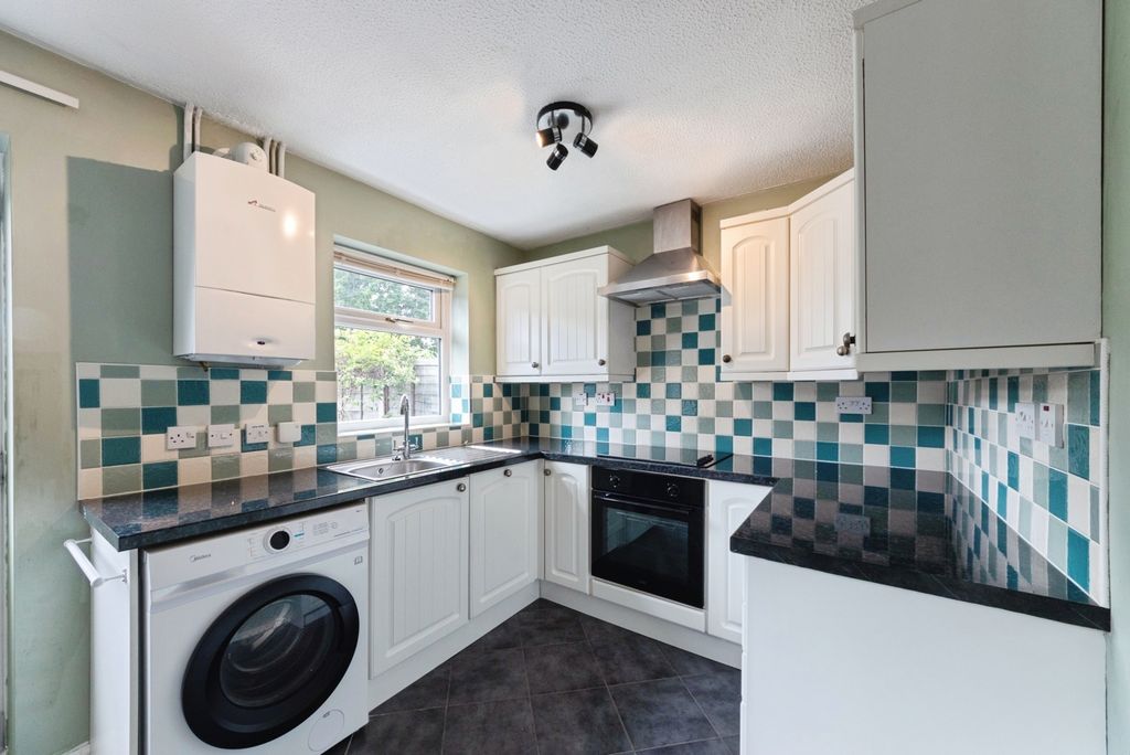Property photo 2 of 18 Pbox-Img.Jpg