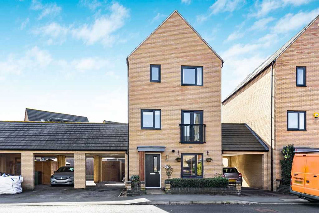 Property photo 1 of 32 1774671