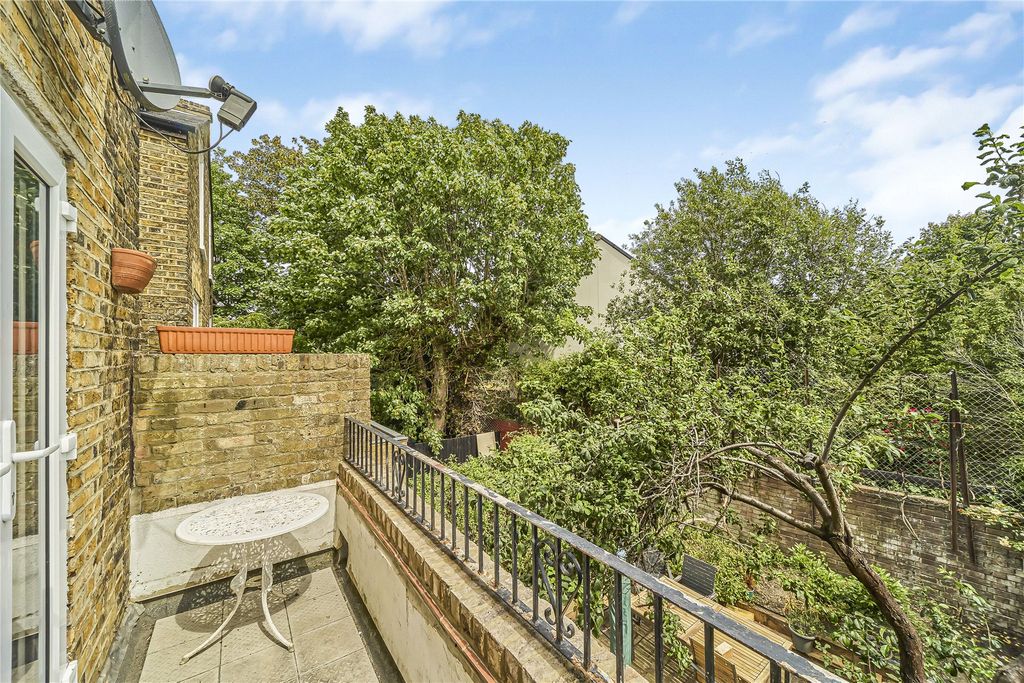 Property photo 3 of 12 Picture No. 04