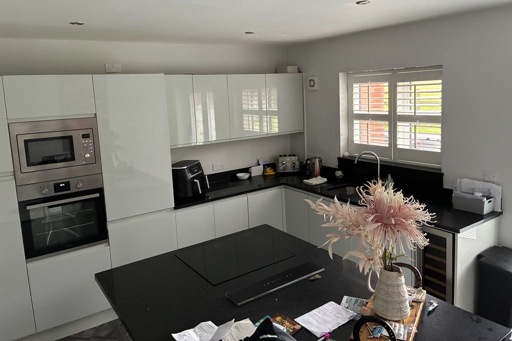 Property photo 3 of 11 22A Villiers Crescent, Eccleston, St Helens, Wa10 5Hw