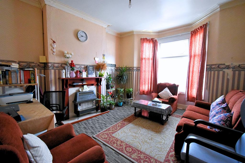 Property photo 2 of 15