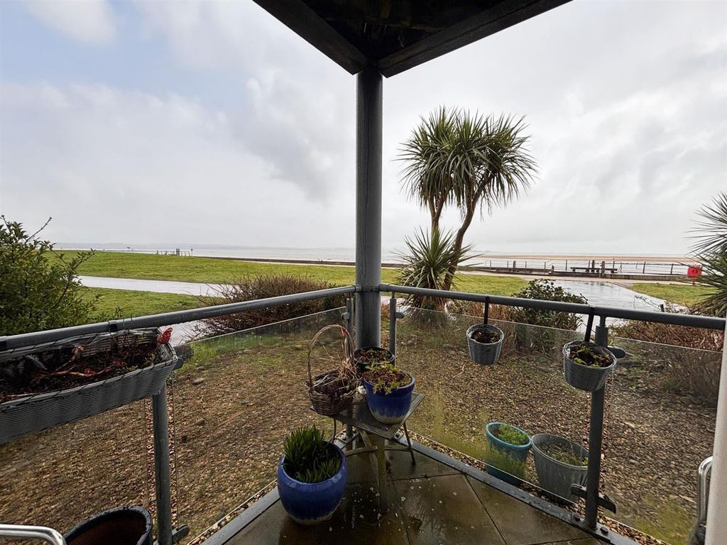 Additional image 9 of 2 bed flat for salePentre Doc Y Gogledd, Llanelli SA15