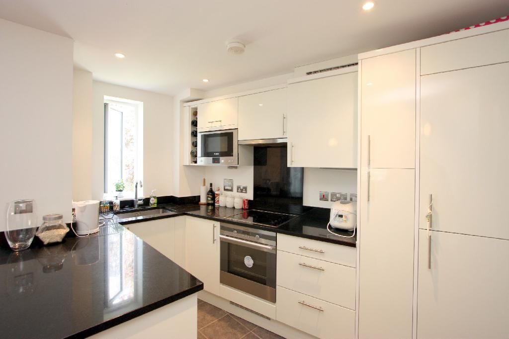 Property photo 3 of 8 Reception/Kitchen