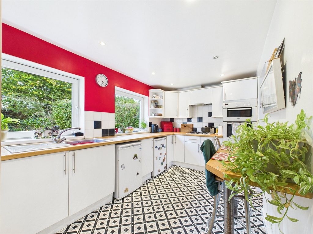 Property photo 2 of 13 Picture No. 11