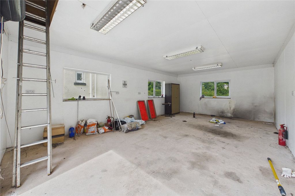 Property photo 3 of 10 Picture No. 02