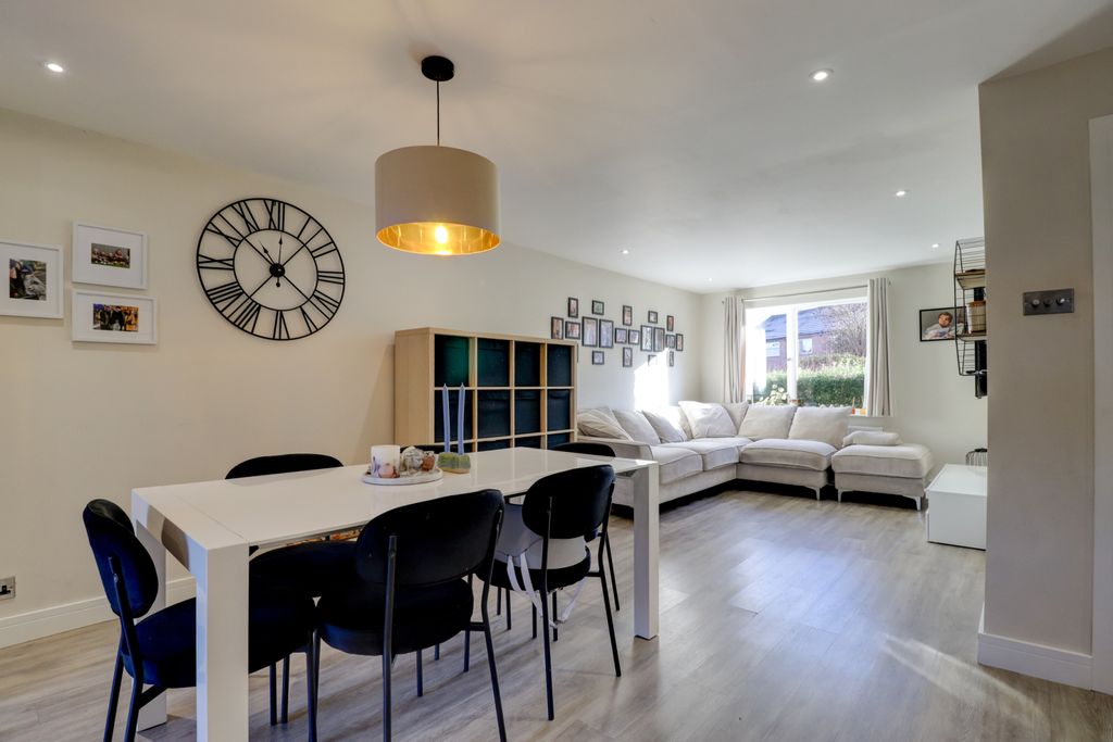 Property photo 2 of 16 Picture No. 09