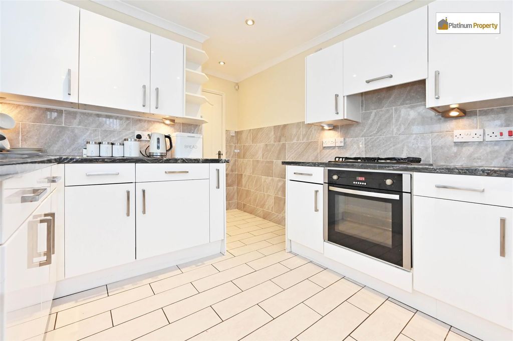 Property photo 3 of 27 Rhm_3412.Jpg