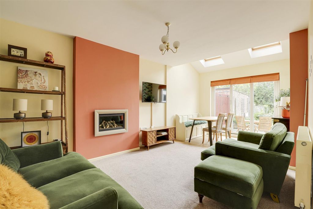 Property photo 2 of 19 11.Jpg