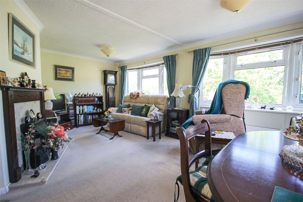 Property photo 2 of 15 Picture No. 27